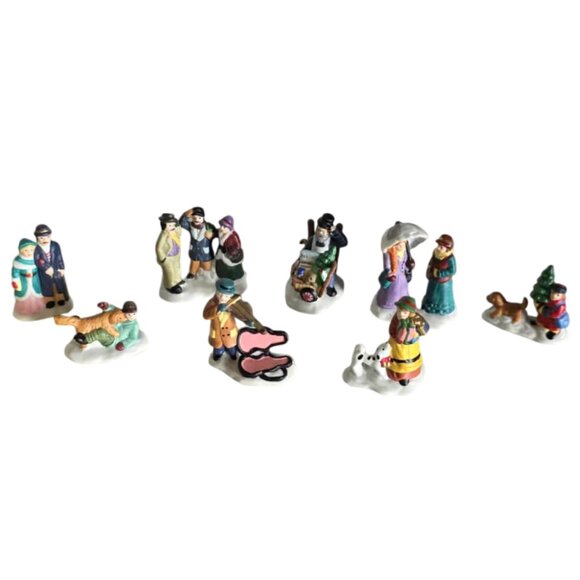 🎀SALE 🎀EUC Christmas Village Porcelain Figurines Set of 8 - Picture 1 of 9